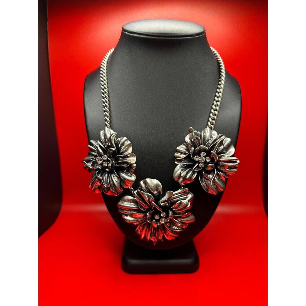 Authentic Fossil Silver Tone Blossoms Flower Necklace